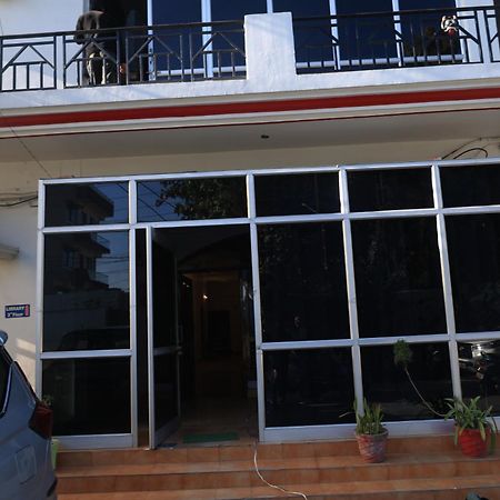 Anmol Residency Dehradun Hotel Екстериор снимка