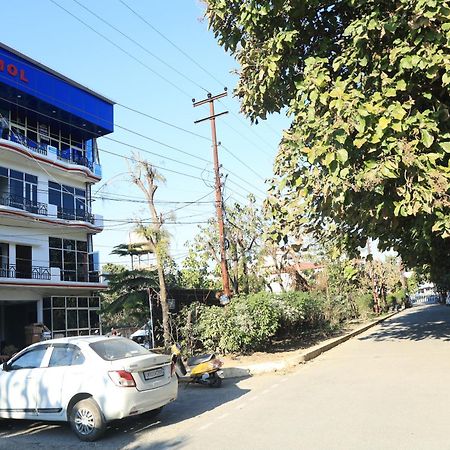 Anmol Residency Dehradun Hotel Екстериор снимка