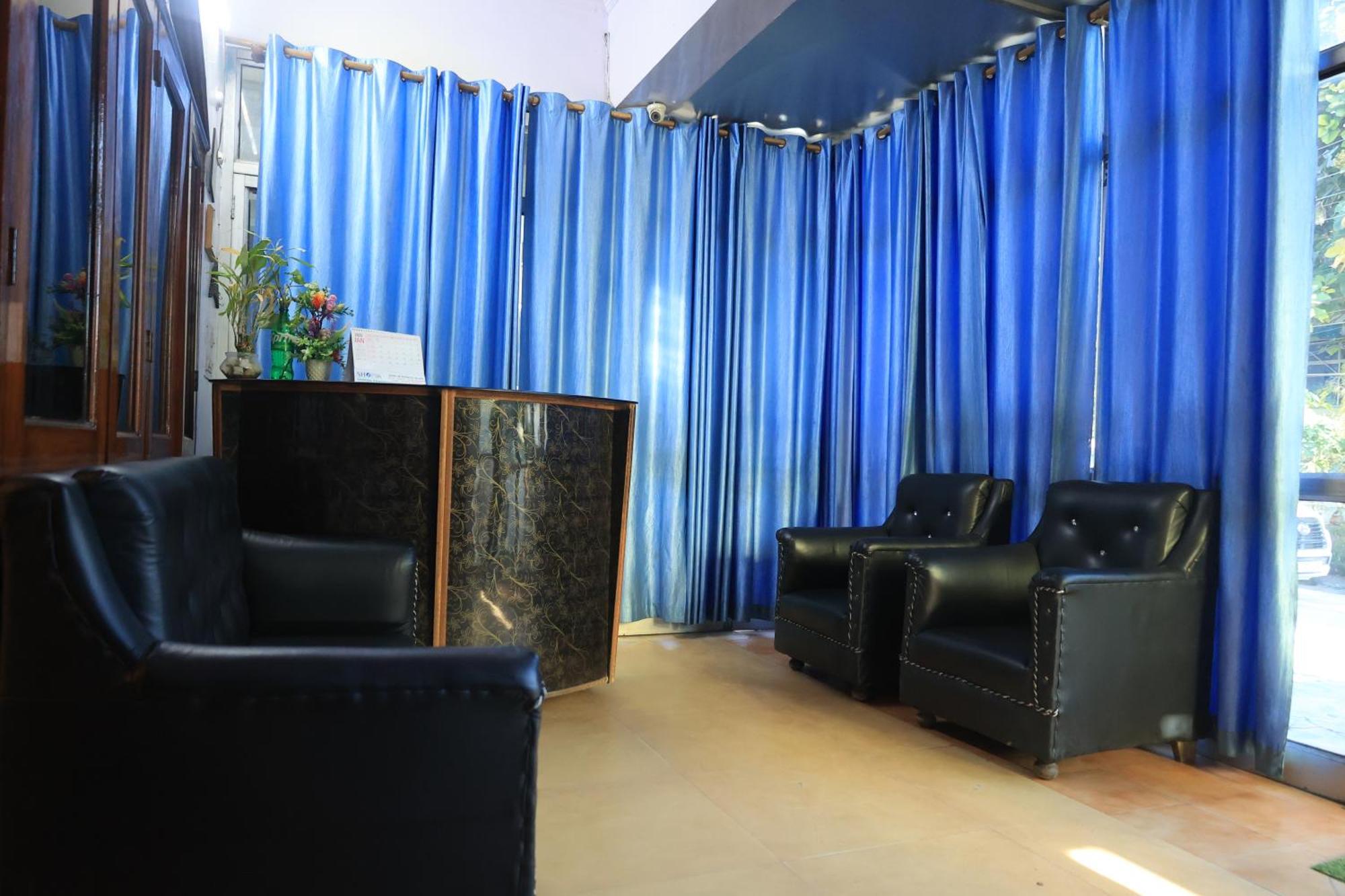 Anmol Residency Dehradun Hotel Екстериор снимка